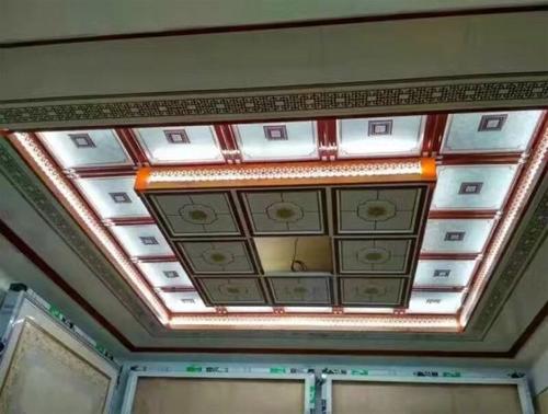 鋁扣板吊頂包粱-鋁扣板包工包料價格