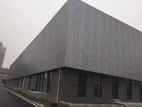 建筑鋁扣板-鋁扣板生產廠家總結鋁單板安裝難題有哪些